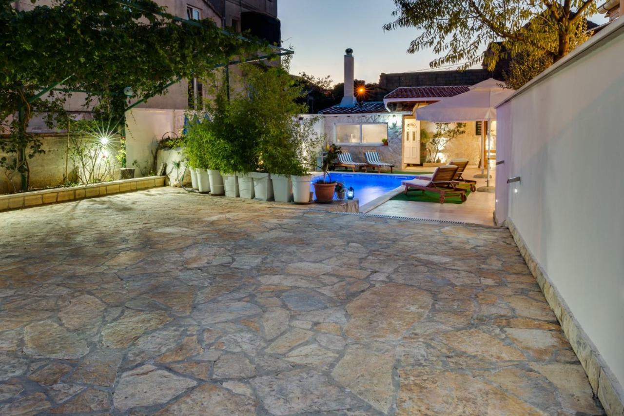 Nedo Apartment